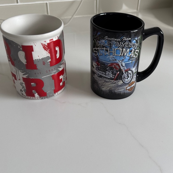 Harley-Davidson Other - Harley-Davidson Black and Red Graphic Mug Bundle